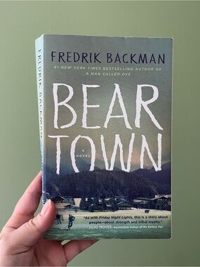 📚 4/25$ 📚 Beartown by Frederik Backman | Booktok Book